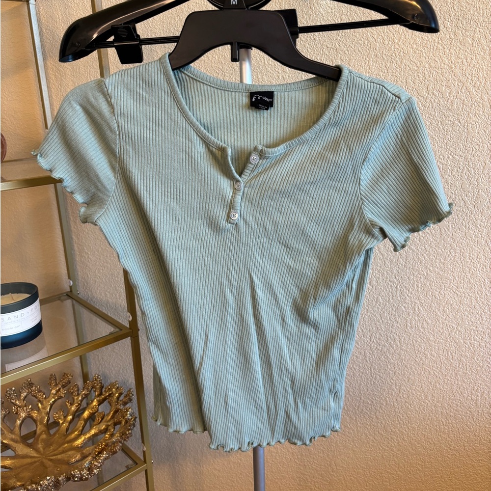 Art Class‎ Sage Green Ribbed Henley Baby Tee Lettuce Hem Top XL (14/16)